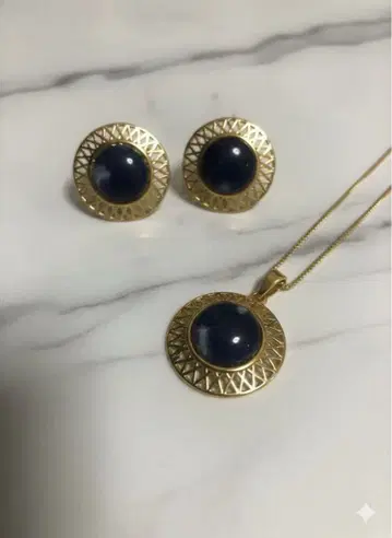 반귀석 주얼리 소달라이트 목걸이와 귀걸이 세트