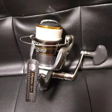 컨디션 최상 시마노 14 사하라 4000HG