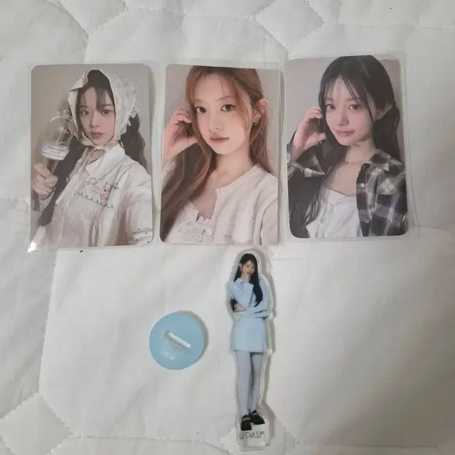 아일릿 민주 포카판매 아크릴스탠드 응원봉 글리터데이