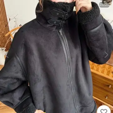 블랙 무스탕 코트