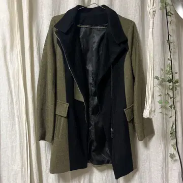 올리브 그린 블랙 체스터 코트