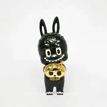 Labubu Tycoco Cre (Black+Chrome Gold)