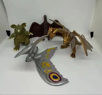 모스라/킹 기도라 가샤 피규어 세트 4체