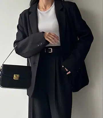 새상품 셋업 자켓 블랙 JUNOAH 여성용