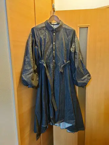 hazama 하즈마. 노후화 진가의 원피스 데님ver. black LL