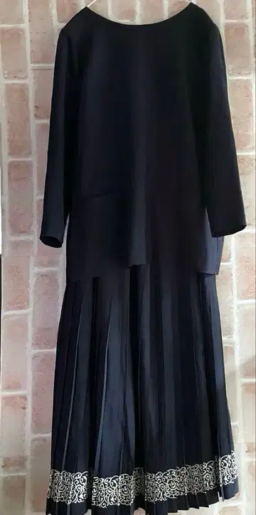 fromnil 플리츠 스커트 셋업 네이비 레트로