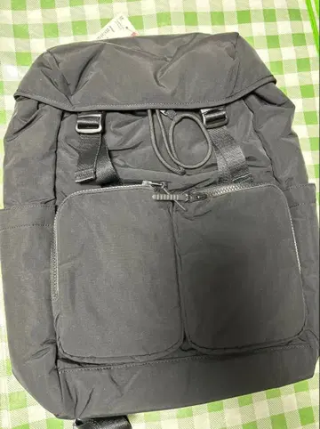 UNIQLO 유니클로 멀티 포켓 백팩 새상품