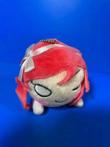 러브 라이브 누워있는 봉제 인형 니시키노 마키