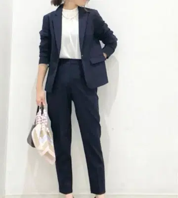 네이비 워셔블 테일러드 자켓 & 워셔블 테이퍼드 팬츠