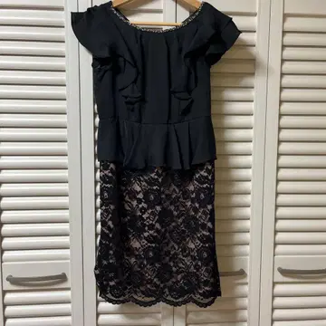 아쿠바이저 럭스 원피스