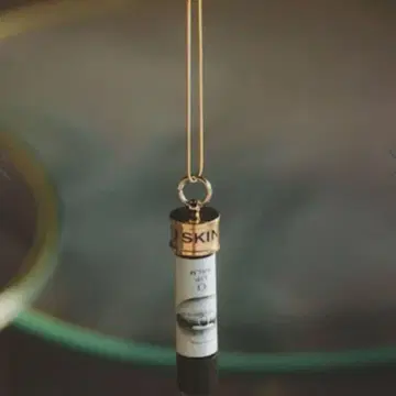 스틱 밤 참 목걸이