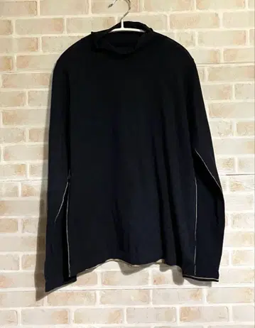 새상품급 팔라스 팰리스 얇은 소재 터틀넥 이너 긴팔 사이즈 3