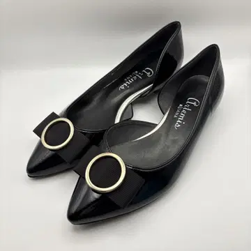 새상품급 DIANA 리본 모티브 펌프스 23.5cm