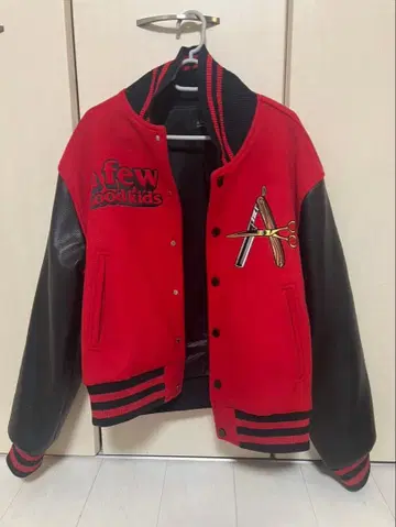 A.F.G.K 자수 바시티 자켓 빨검