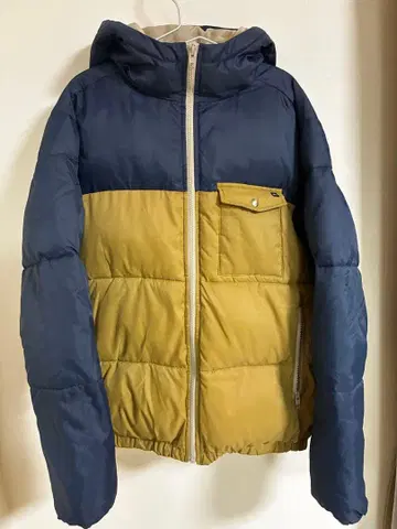 퀵실버 다운 자켓 M 사이즈