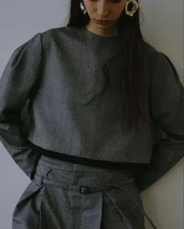 LOHEN 로헨 바이컬러 컷오프 풀오버 팬츠 셋업