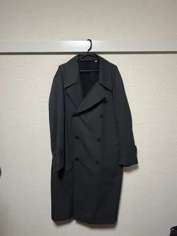 유니클로 U 블랙 트렌치코트