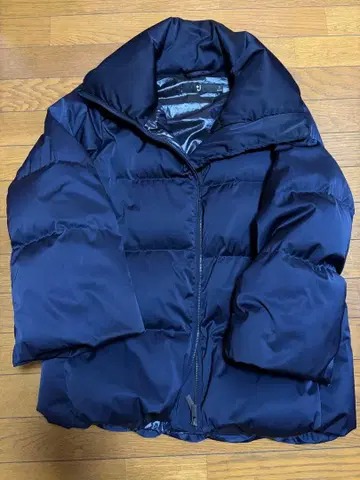 S 사이즈 UNIQLO +j 볼륨 다운 자켓 네이비
