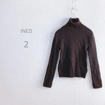 [ INED ] 터틀넥 리브 니트 울 100% 노멀 코어 돌려입기 발군