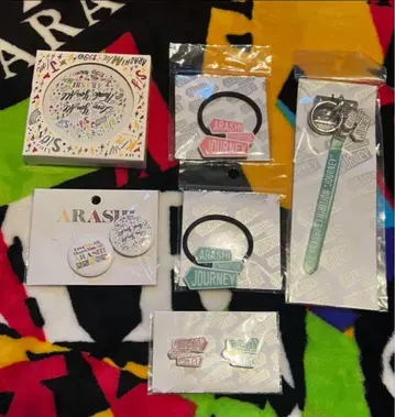 아라시 전시회 스마트폰 링 머리끈 캔뱃지 거울