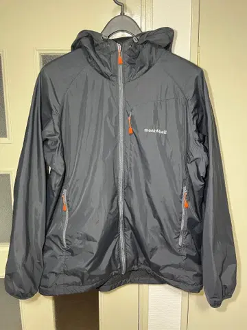 몽벨 라이트쉘 후드티 L-W 블랙