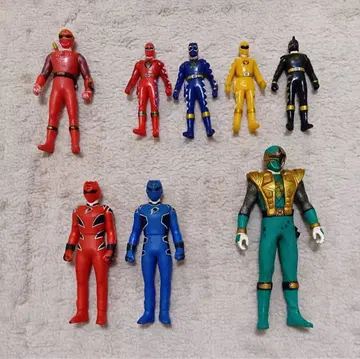 슈퍼전대 히어로 8체