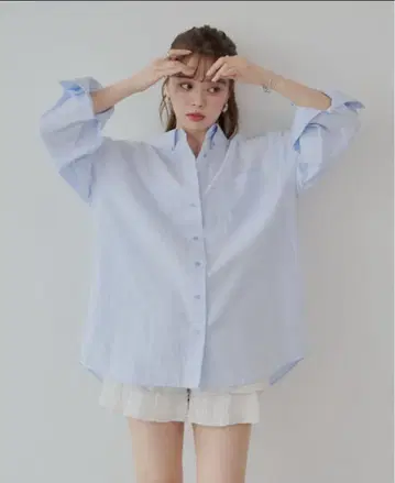 Chico 블루 계열 원 포인트 루즈 셔츠