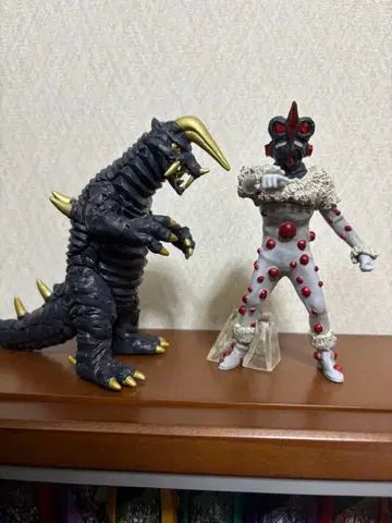 궁극 대괴수 너클 외계인 & 블랙 킹