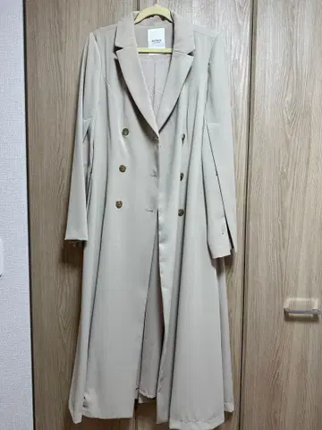 하립투 트렌치코트