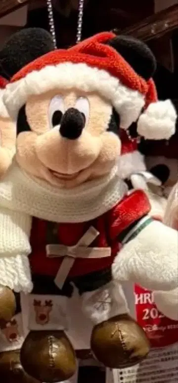 디즈니 크리스마스 2025 미키마우스 인형 배지