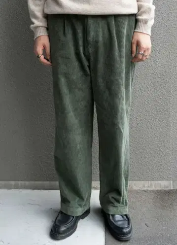 RICCARDO METHA 1턱 와이드 트라우저