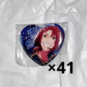 츠키나가 레오 캔뱃지 41개