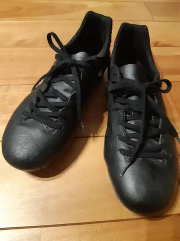 Mizuno 블랙 스파이크 슈즈