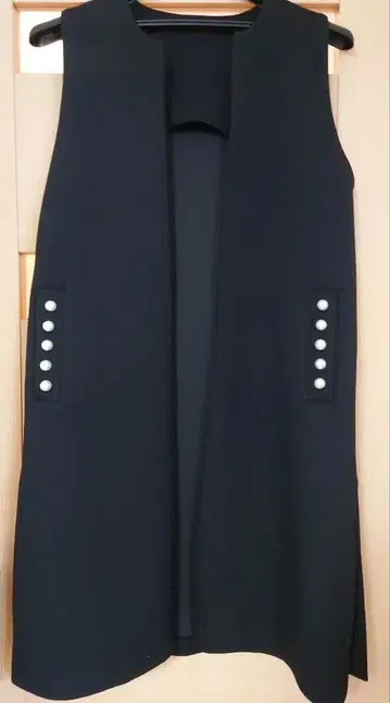 Frene(플라네) 블랙 베스트 펄 버튼 포함