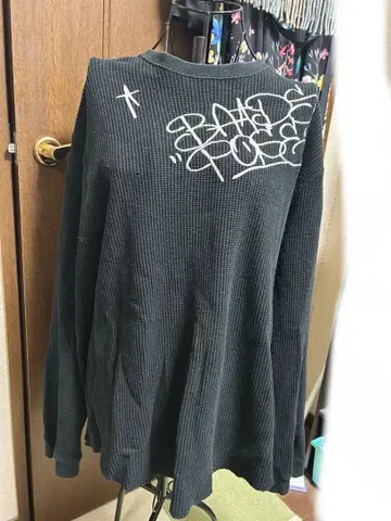 파메오 포즈 와플 긴팔 티셔츠