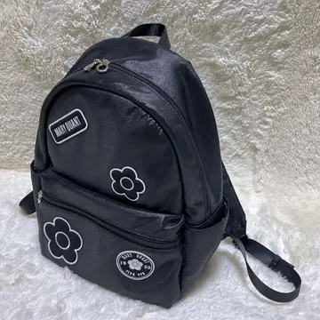 새상품급 MARY QUANT 와펜 포인트 샤이니 백팩 블랙