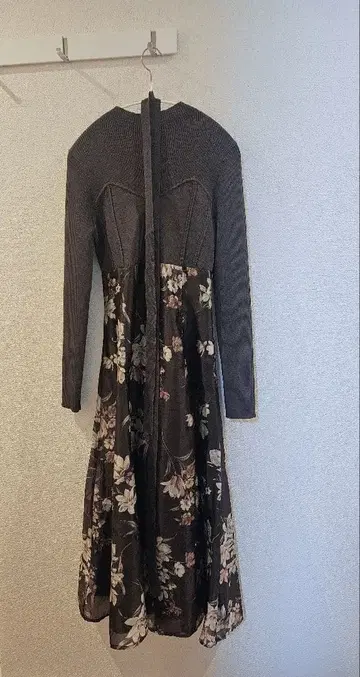 [ 새상품급 ] 플라워 도킹 코르셋 원피스 MERCURYDUO