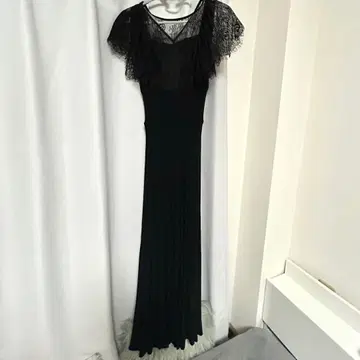 레이스 소매 롱 드레스 블랙