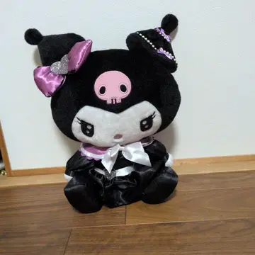 캐릭터 봉제 인형 블랙과 핑크