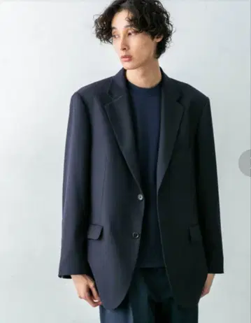 릴랙스 실루엣 2B 테일러드 자켓