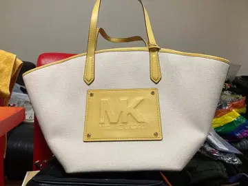 마이클코어스 KIMBER 탑 지퍼 라지 토트 MICHAEL KORS
