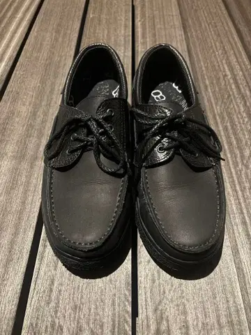 MANEBU FOURTHIRTY 블랙 모카신 가죽 신발