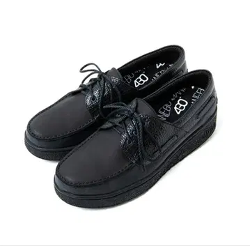 MANEBU FOURTHIRTY 블랙 모카신 가죽 신발