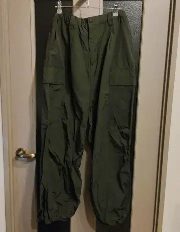 freaks store 카고 팬츠 올리브 그린