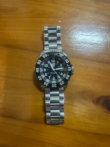 루미녹스 쿼츠 손목시계 블랙