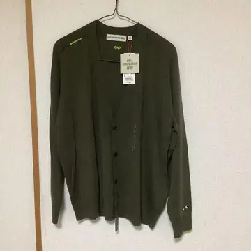 유니클로 ANYA HINDMARCH 가디건 M 새상품