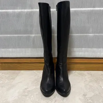 다이애나 블랙 가죽 힐 롱 부츠