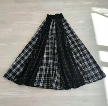 스콧 클럽 체크 절개 롱 스커트