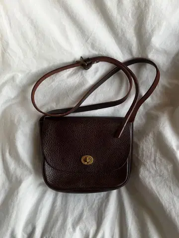 mimi berry 다크 브라운 가죽 숄더백
