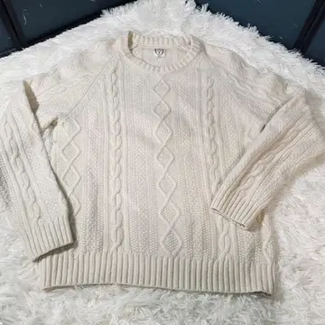 헬스장 아이보리 케이블 니트 스웨터 경량 M